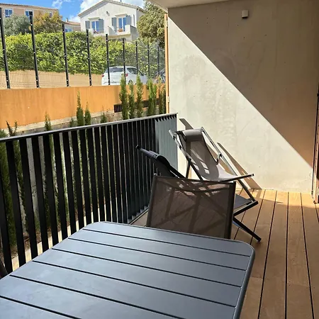 Appartement Bormes * Bormes-les-Mimosas